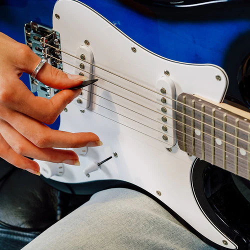 3rd Avenue 3/4 Size Electric Guitar Pack- Pastel Blue - Image 6