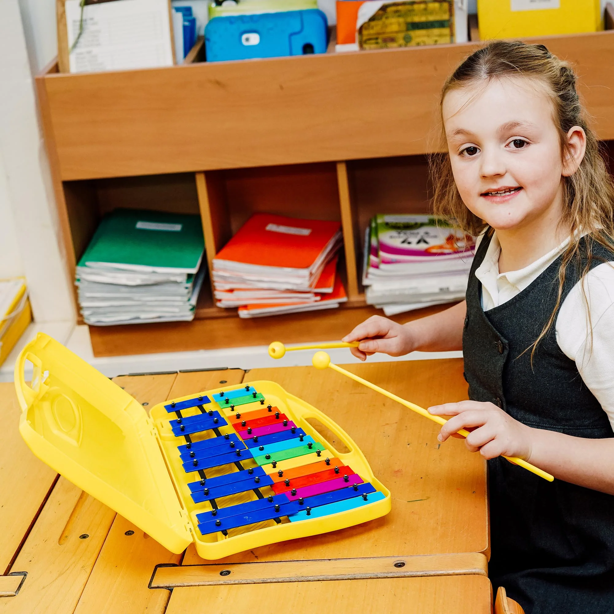 A-Star 25 Note Chromatic Glockenspiel - Rainbow - Image 4