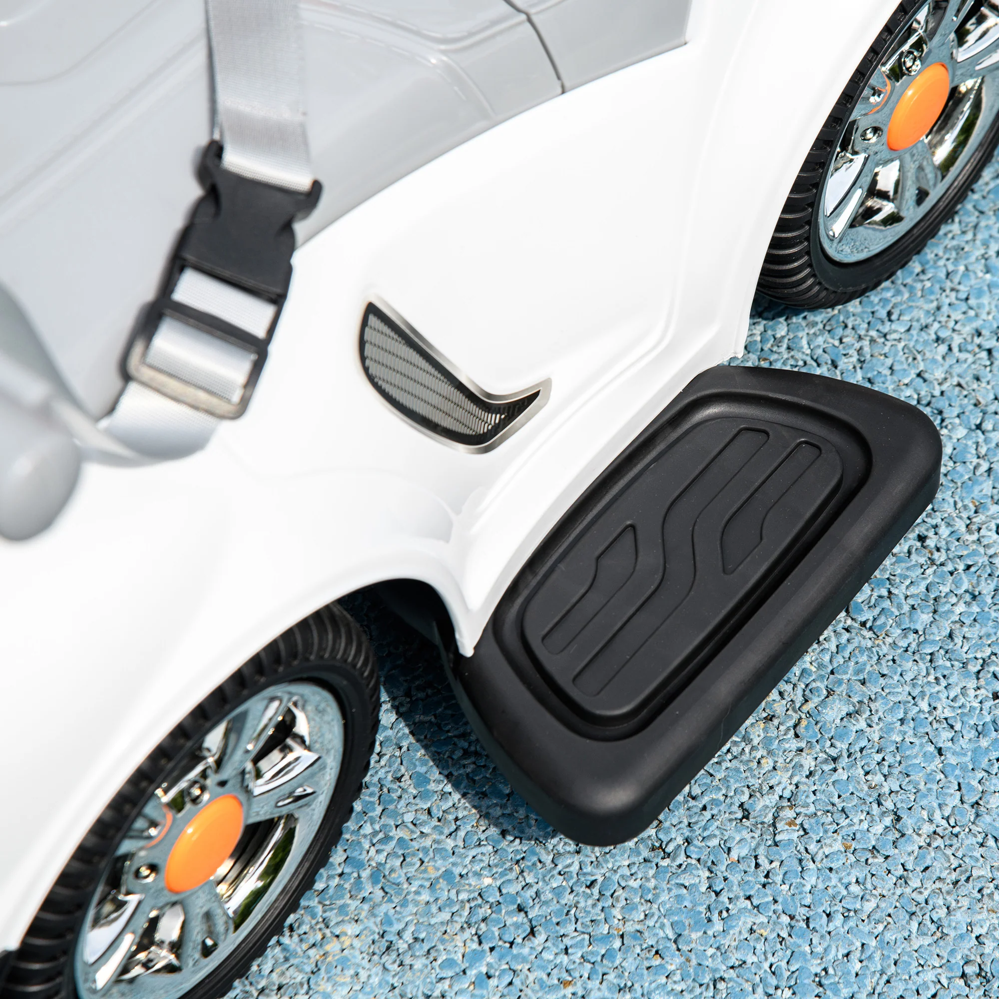 AIYAPLAY 3 in 1 Ride on Push Car, Cartoon Robot Foot to Floor Slider - White - Image 9
