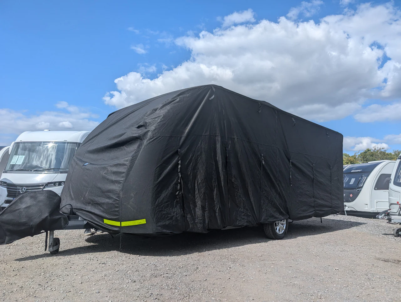 Breathable Waterproof 4Ply Caravan Cover with Free Hitch Cover Black  17-19ft - Image 4
