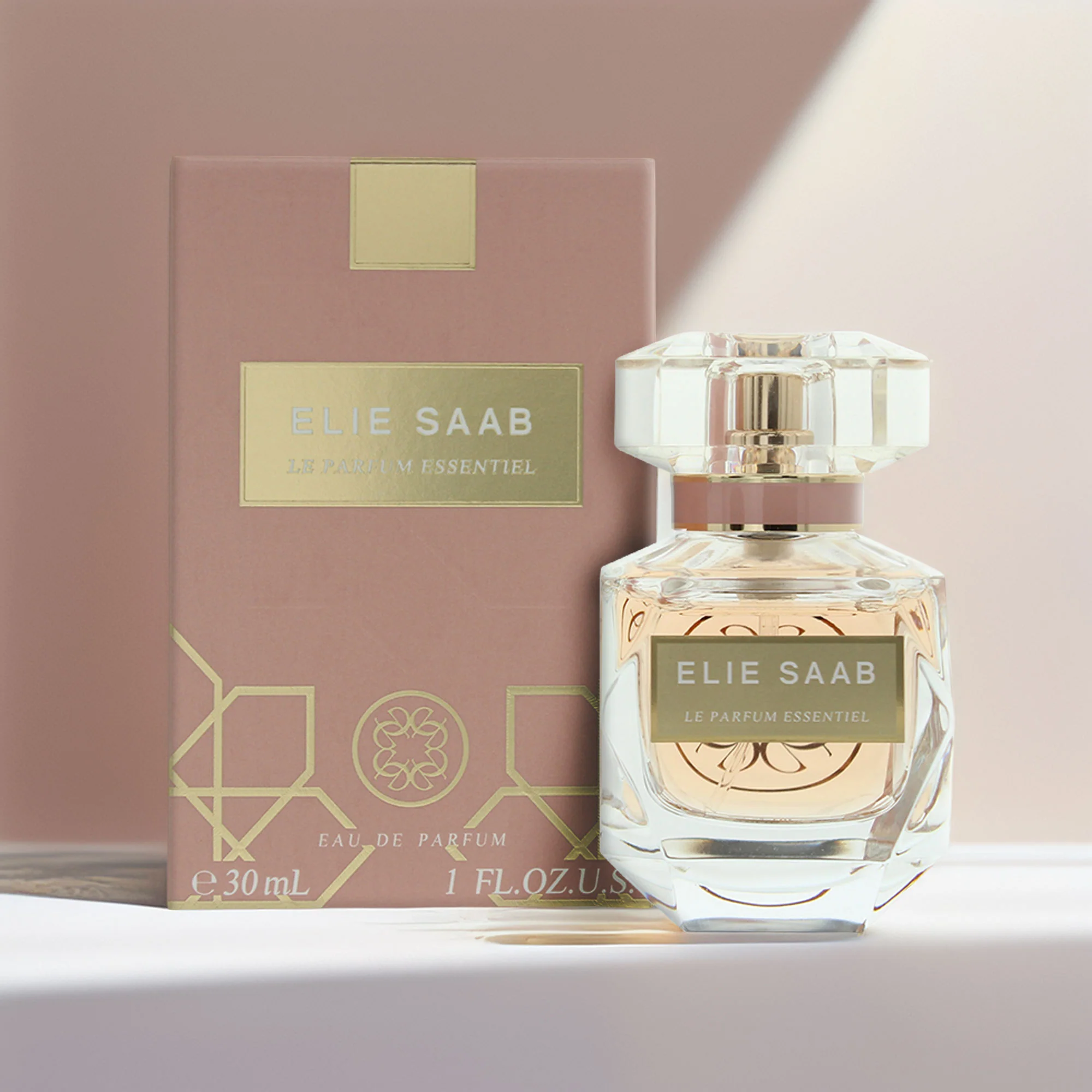 Elie Saab Le Parfum Essentiel Eau de Parfum 30ml - Image 3