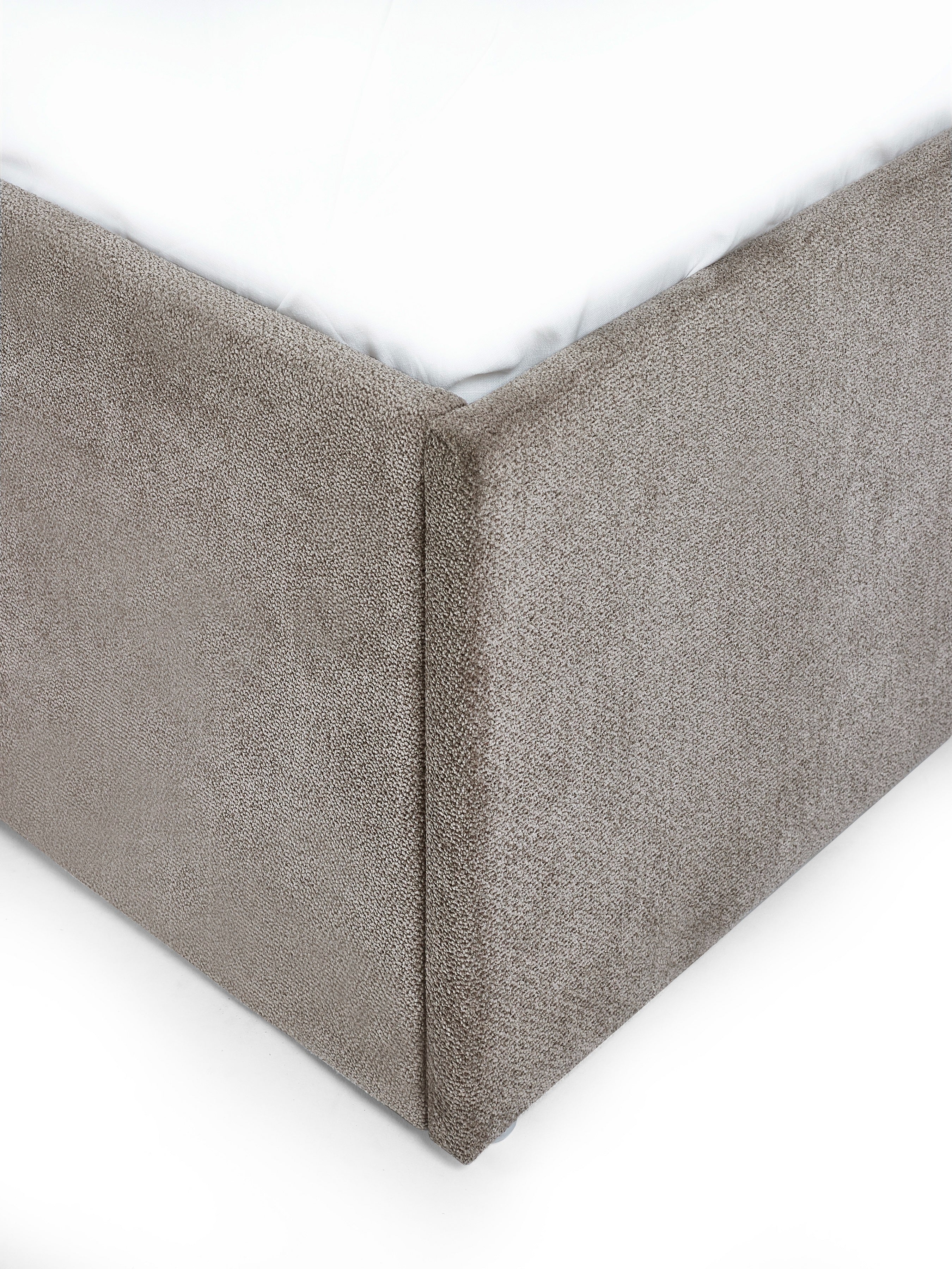 Eloise 150cm King Size Bed - Grey - Image 5