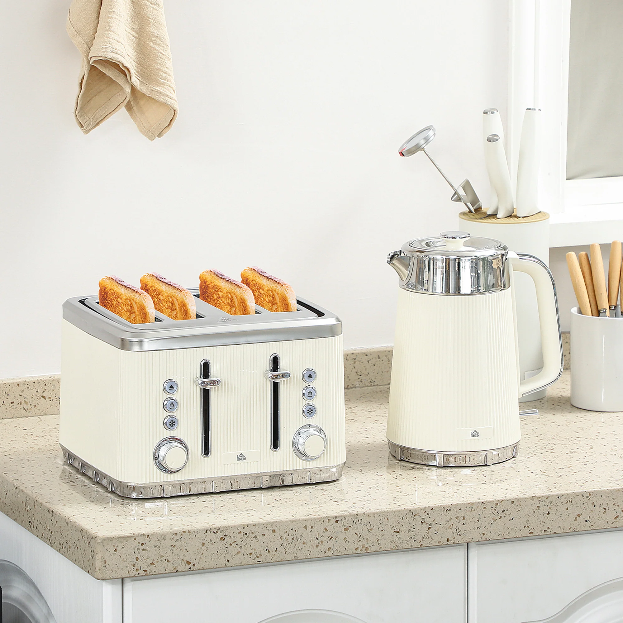 HOMCOM 1.7L 3000W Rapid Boil Kettle And 4 Slice Toaster Set Crumb Tray - Image 11
