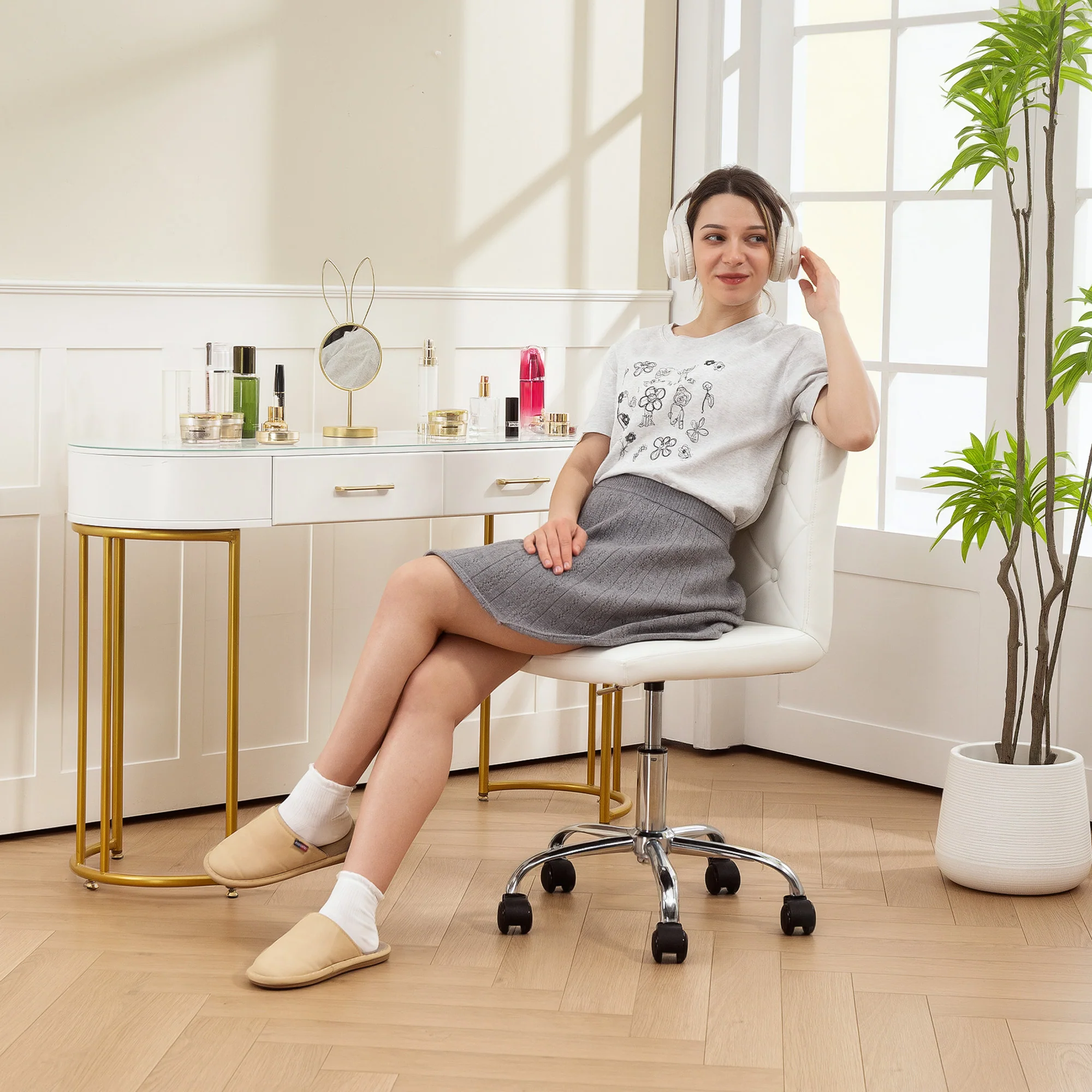 HOMCOM Modern Vanity Computer Desk Chair with Rolling Wheels - Image 11