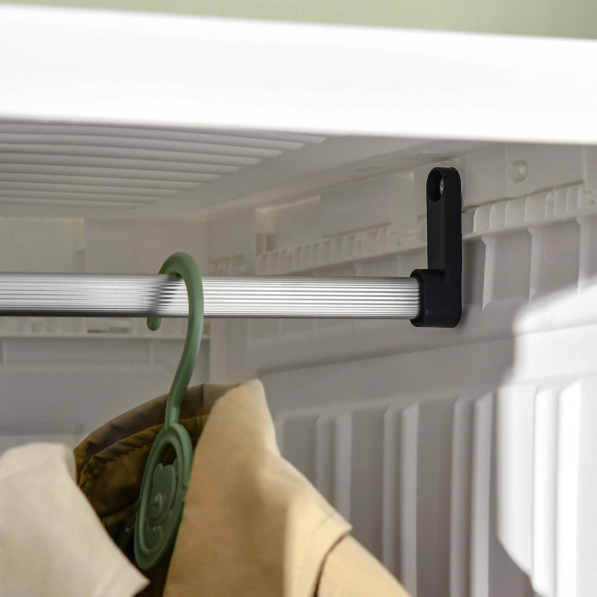 HOMCOM Portable Wardrobe, Clothes Organiser with Hanging Rods, White - Image 9