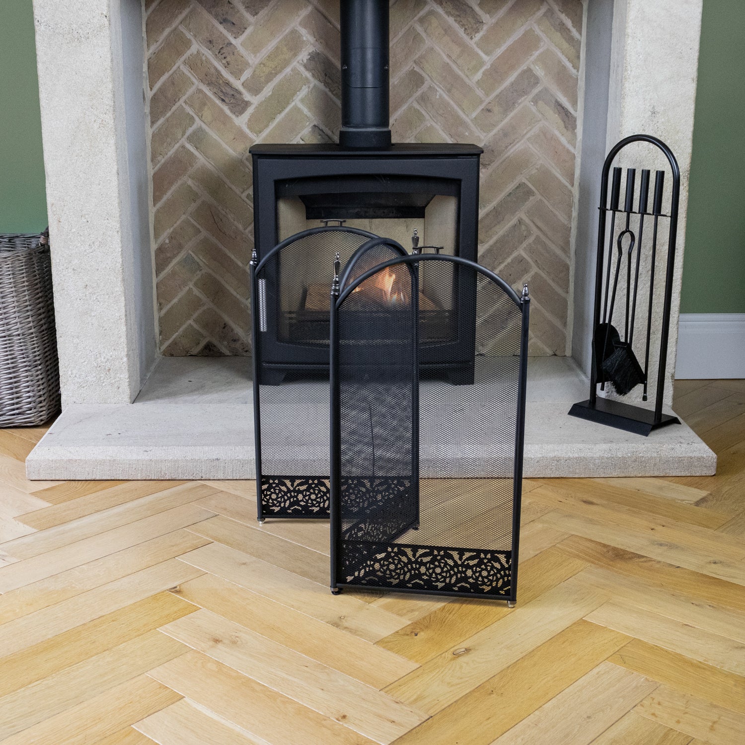 JVL Ashford Fireside Spark Guard - Image 18