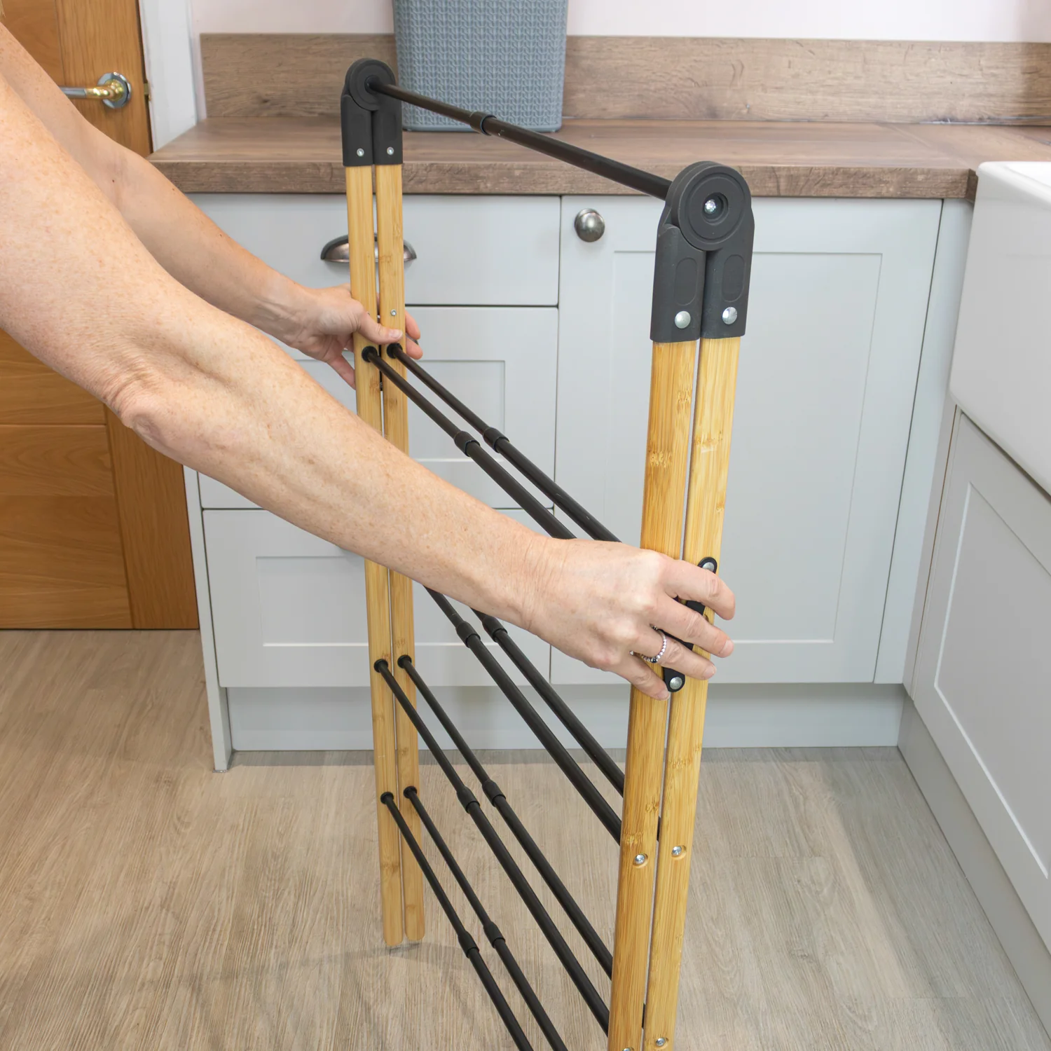 JVL Bamboo Extendable 4 Tier Laundry Clothes Airer Ladder, 6M - Image 10