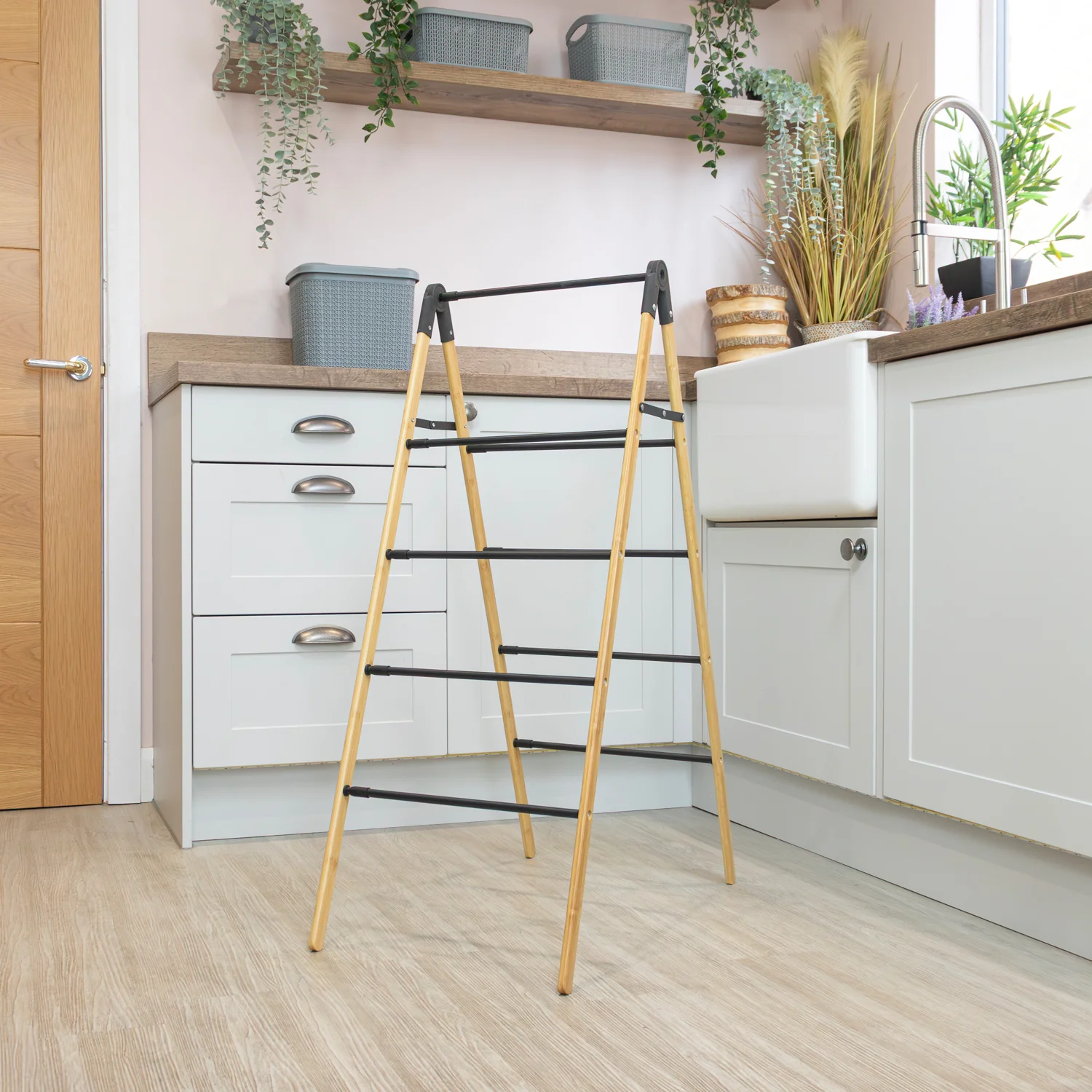 JVL Bamboo Extendable 4 Tier Laundry Clothes Airer Ladder, 6M - Image 6