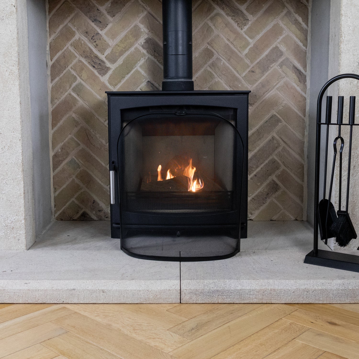 JVL Cairngorm Fireside Spark Guard - Image 8