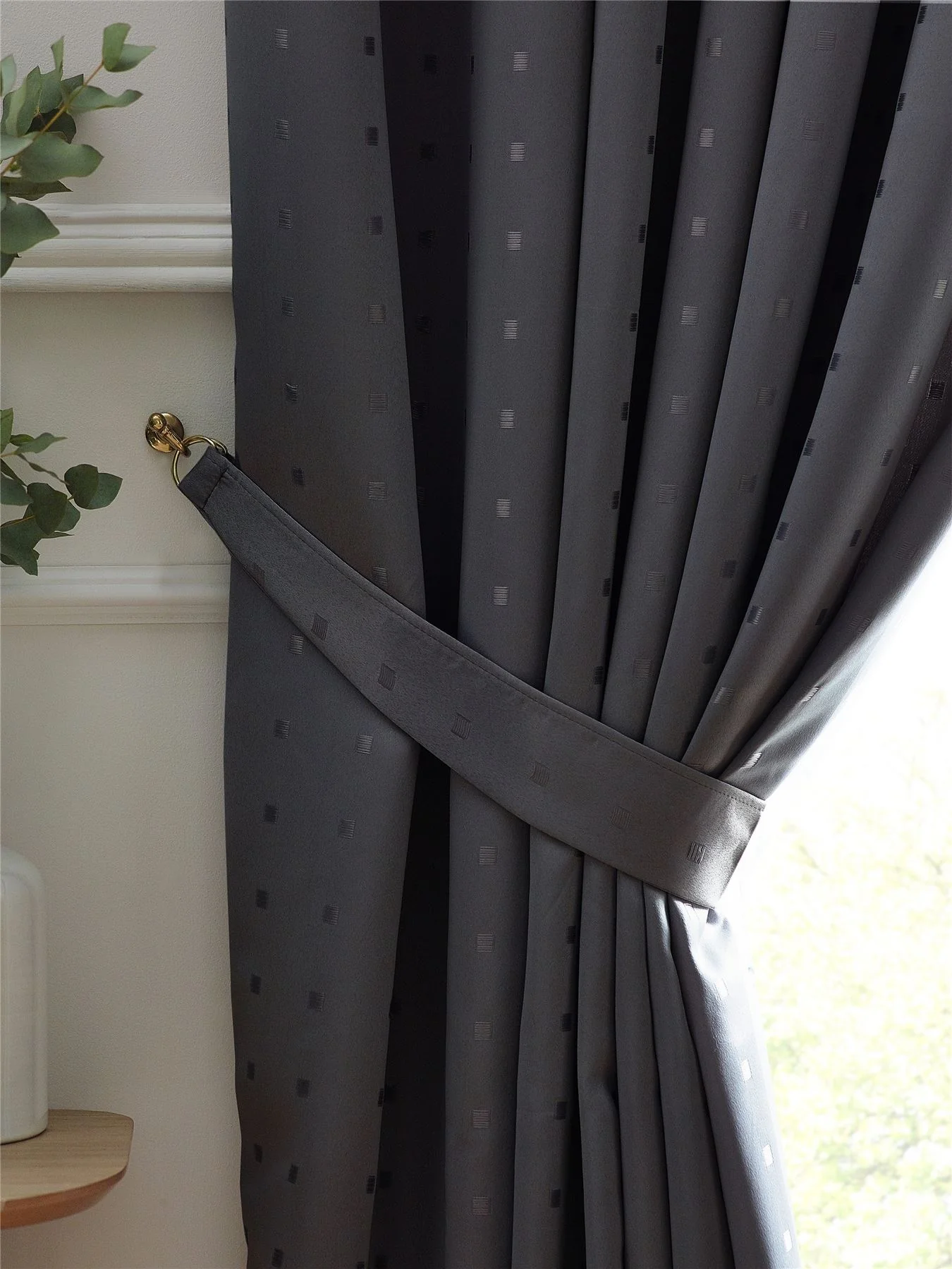 Madison Dobby Square Lined Ring Top Curtains - Image 2