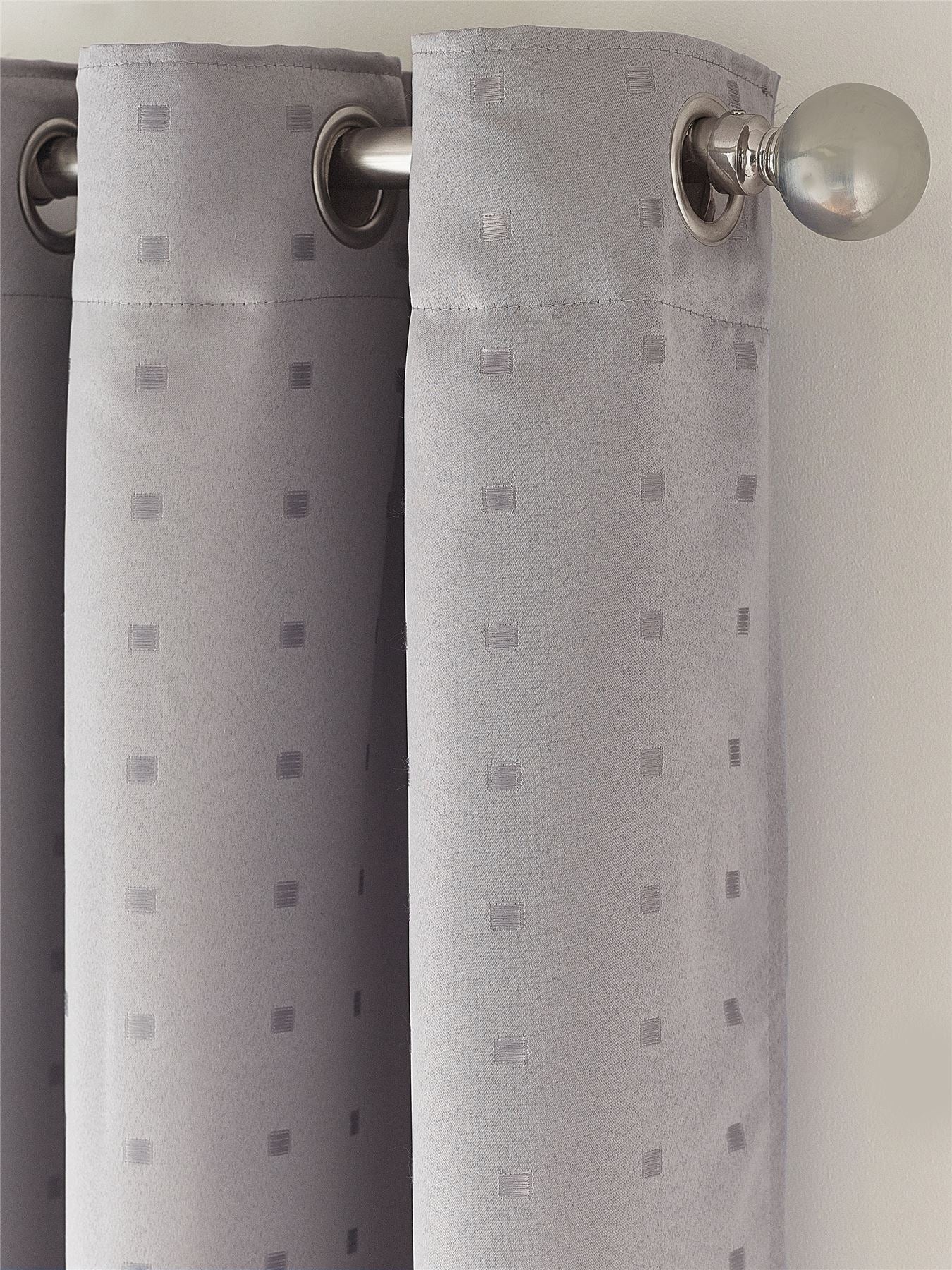 Madison Dobby Square Lined Ring Top Curtains - Image 2