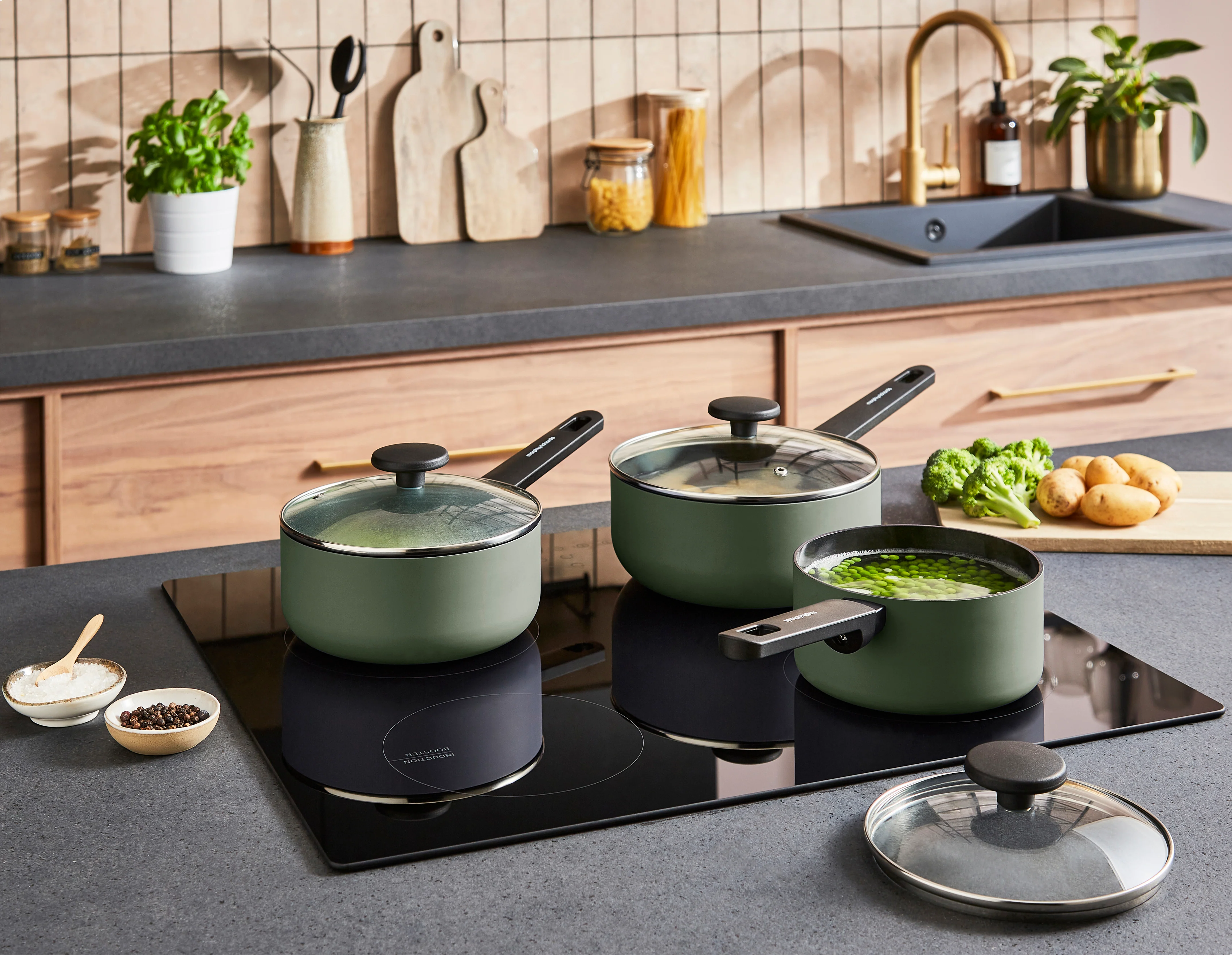 Morphy Richards 3 Piece Recycled Aluminium Saucepan Set - Green - Image 3