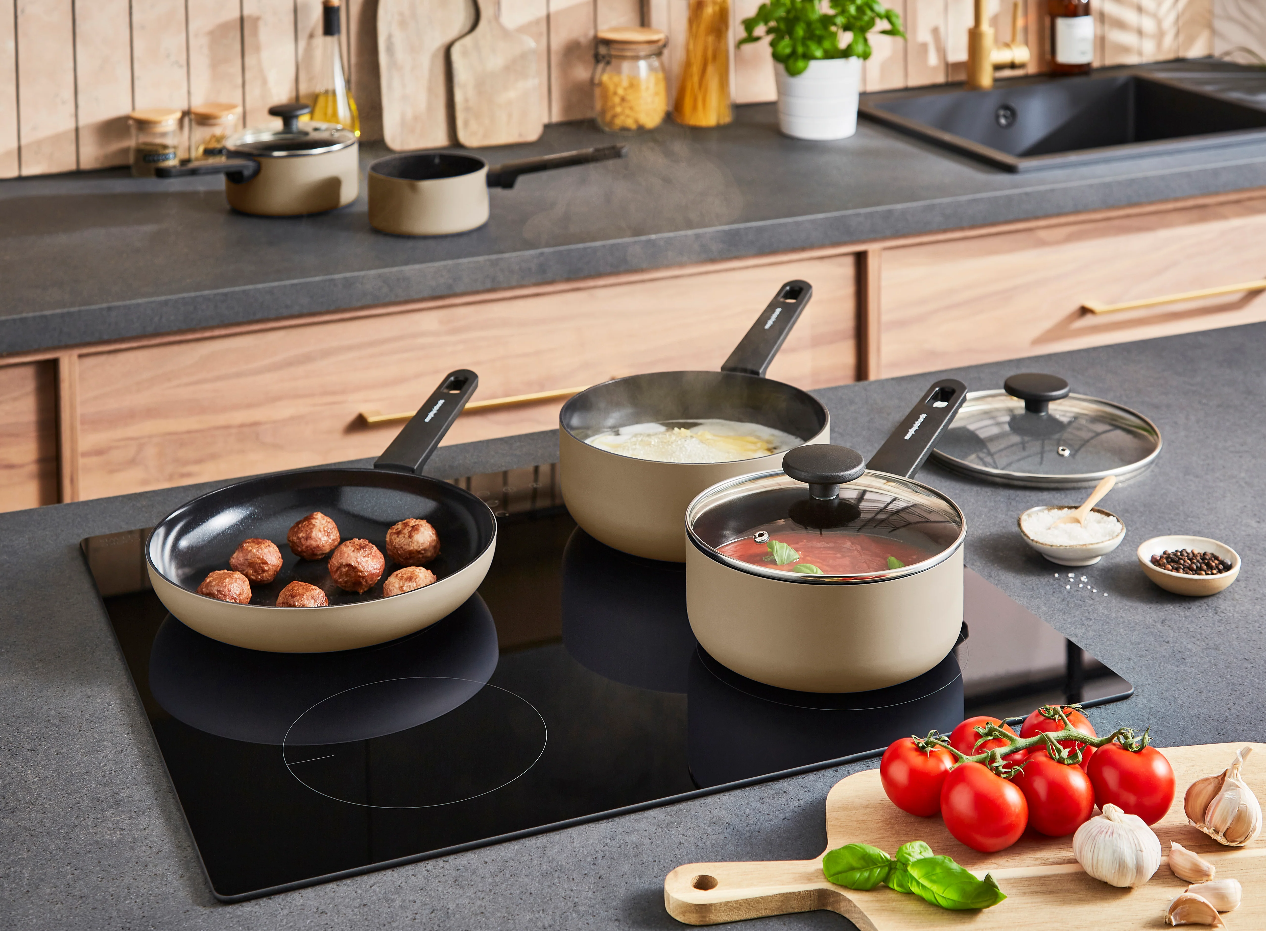 Morphy Richards 5 Piece Recycled Aluminium Saucepan Set - Cream - Image 7
