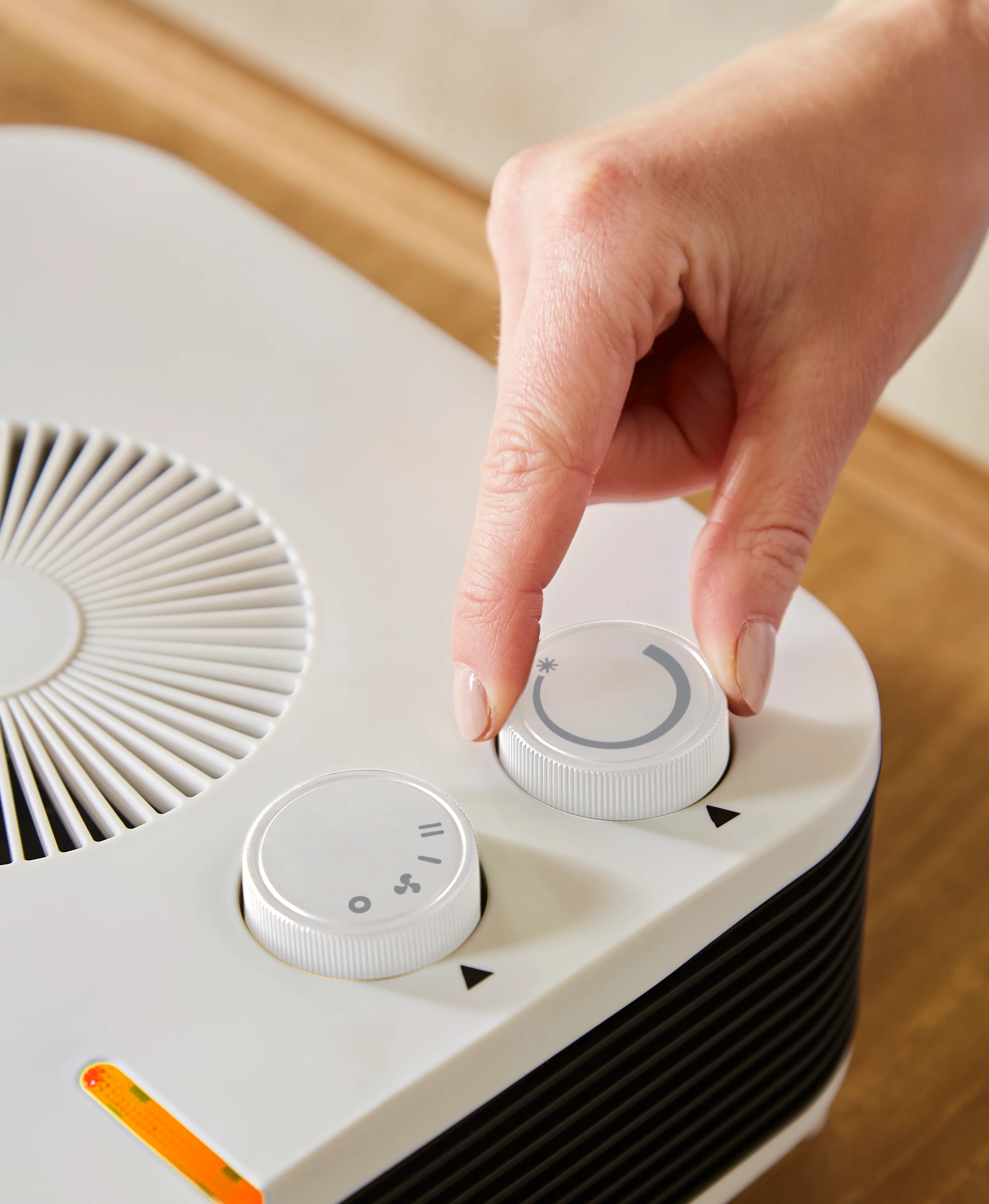 Morphy Richards HeatFlux 2kw Flat Fan Heater - White - Image 6