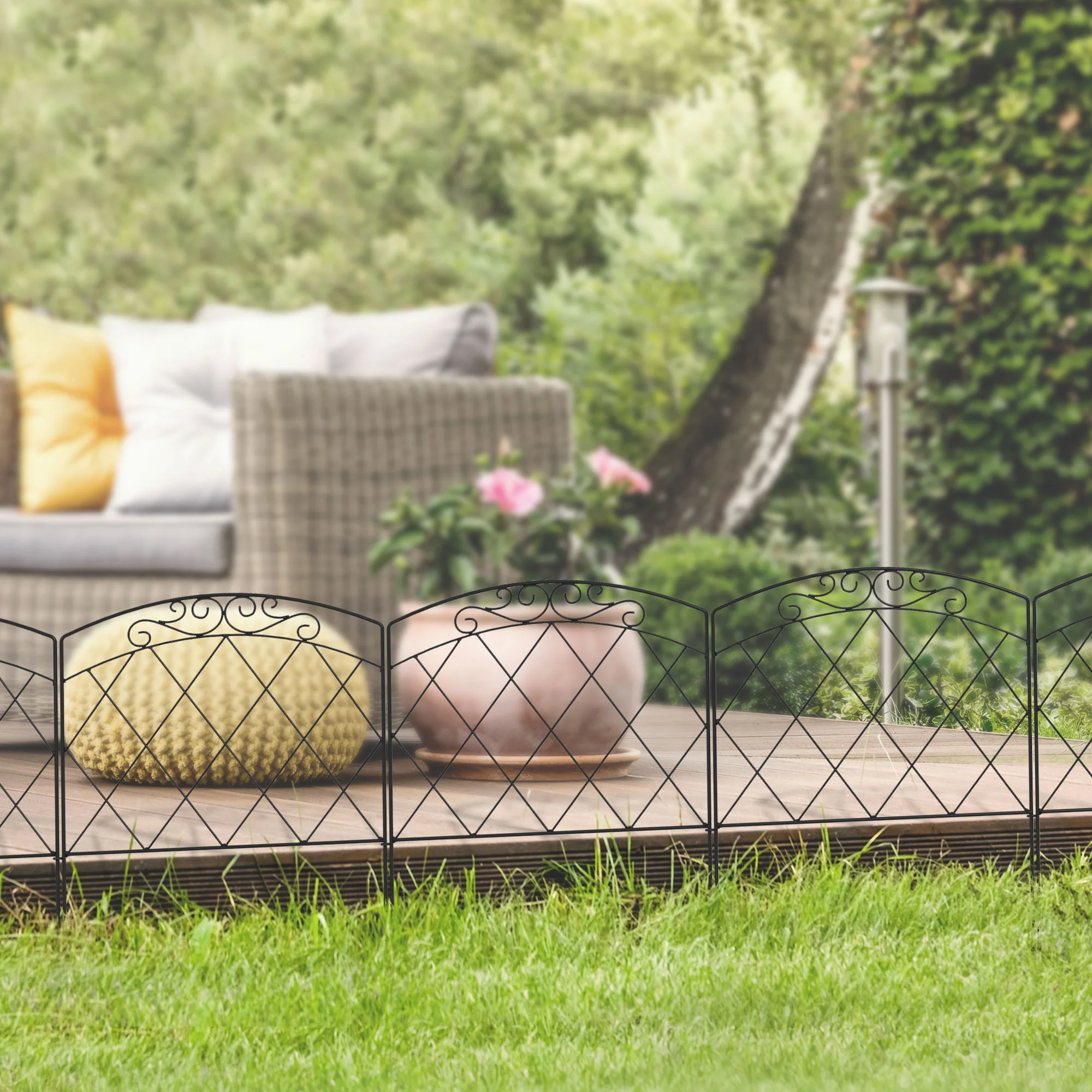Outsunny 61 cm x 3 m Outdoor Picket Fence Panels with Panels, Swirls, Black - Image 8