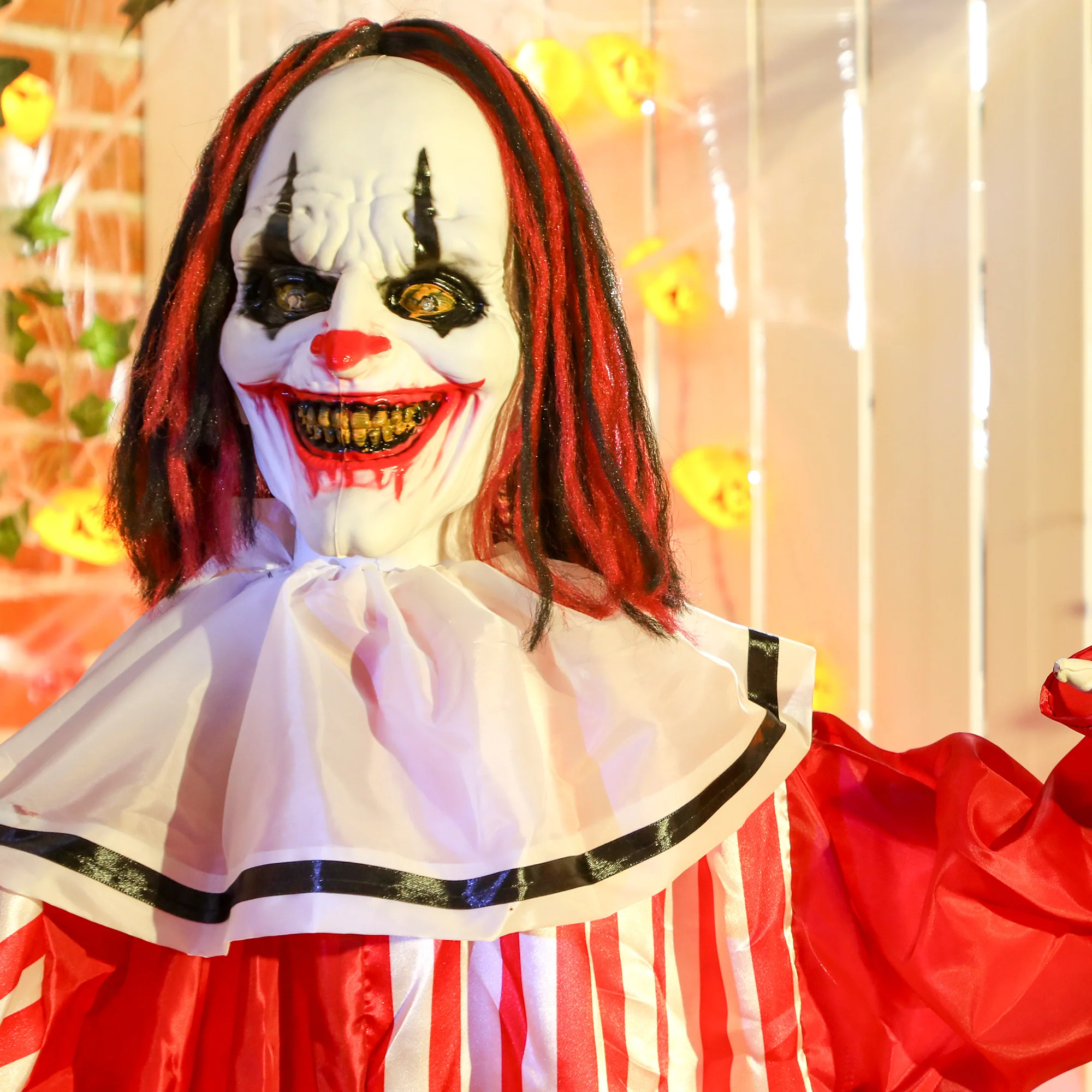 Outsunny Sound Activated Halloween Animatronics Clown with Red Light Up Eyes - Image 9