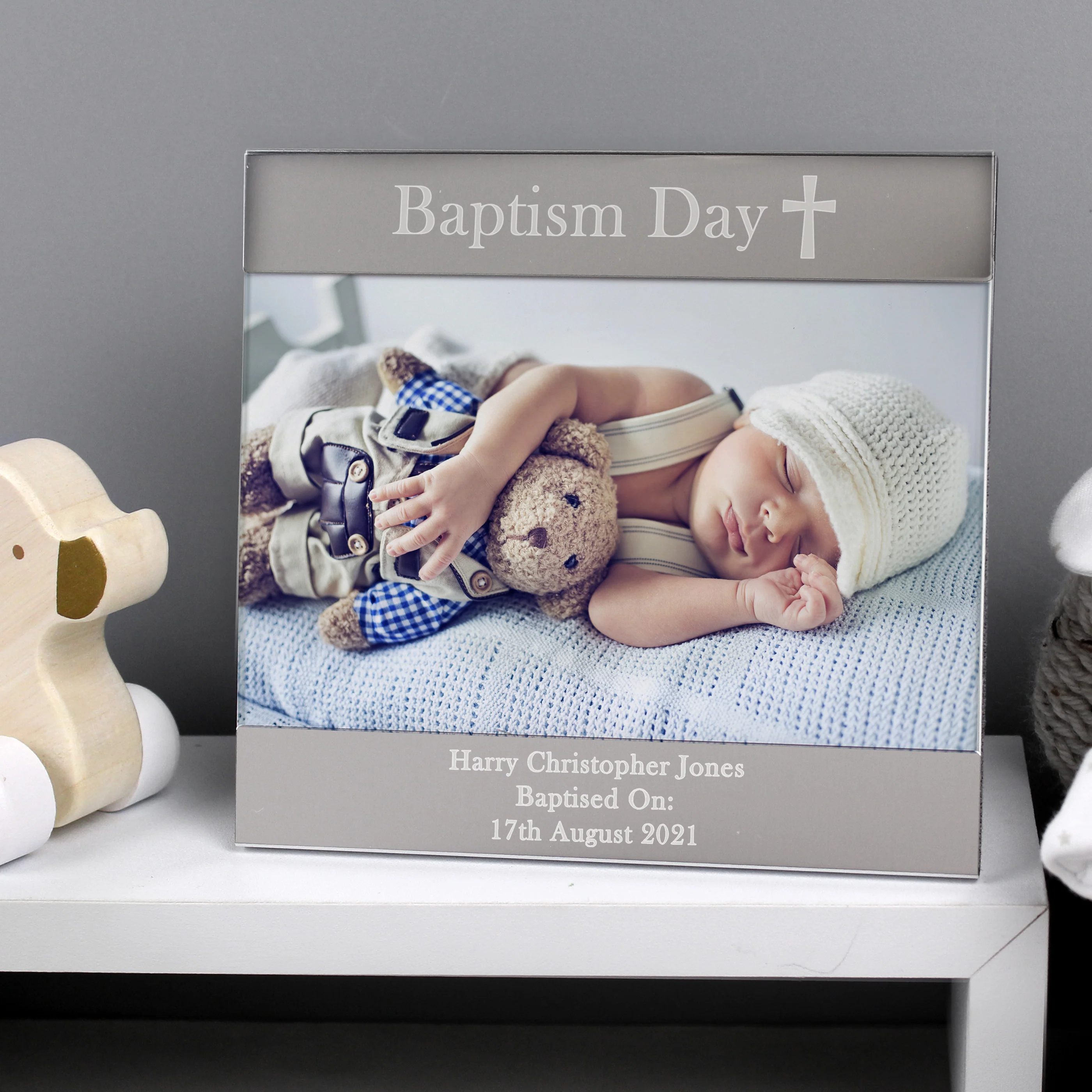 Personalised Religious Cross 6x4 Photo Frame - Image 3