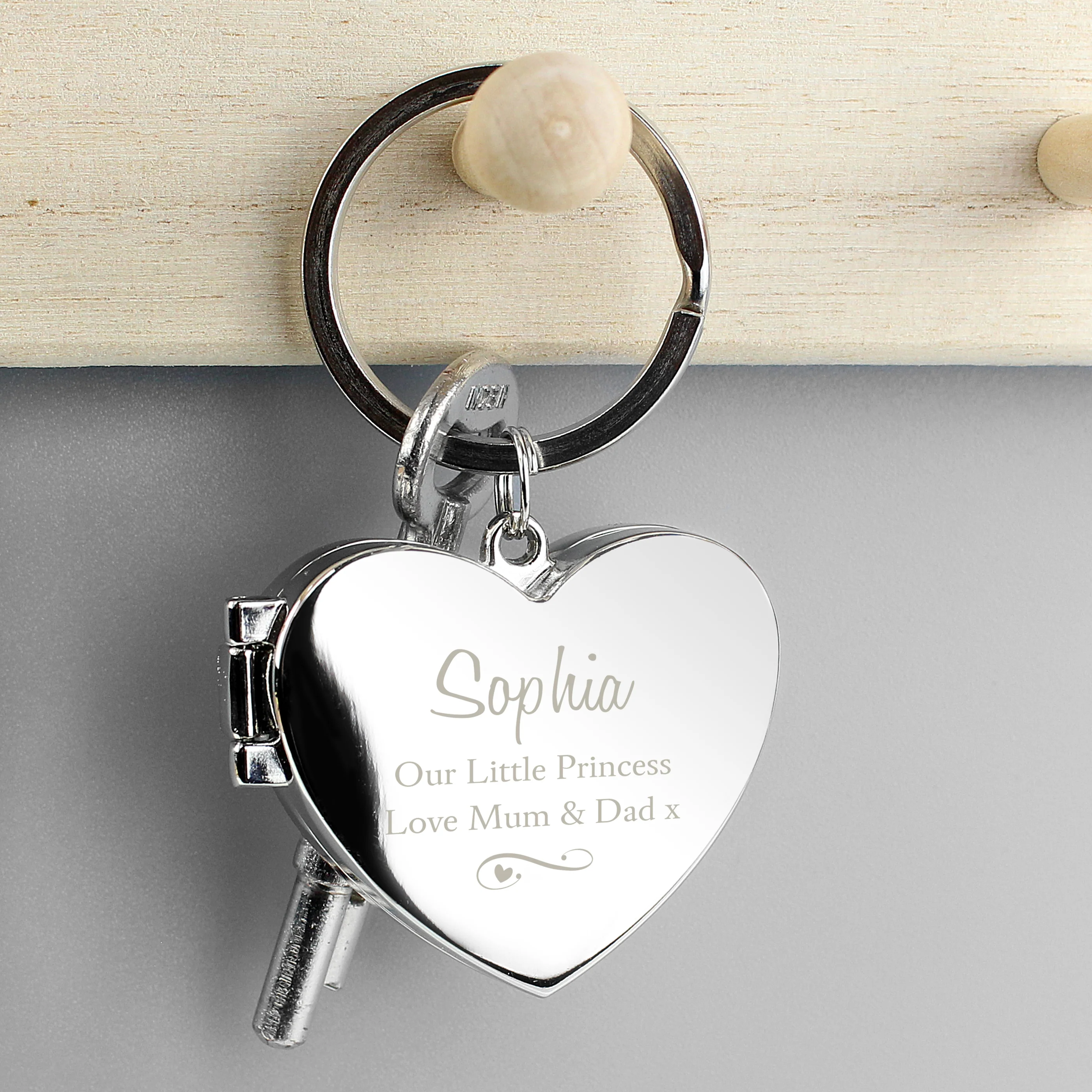 Personalised Swirl Heart Photoframe Keyring - Image 5