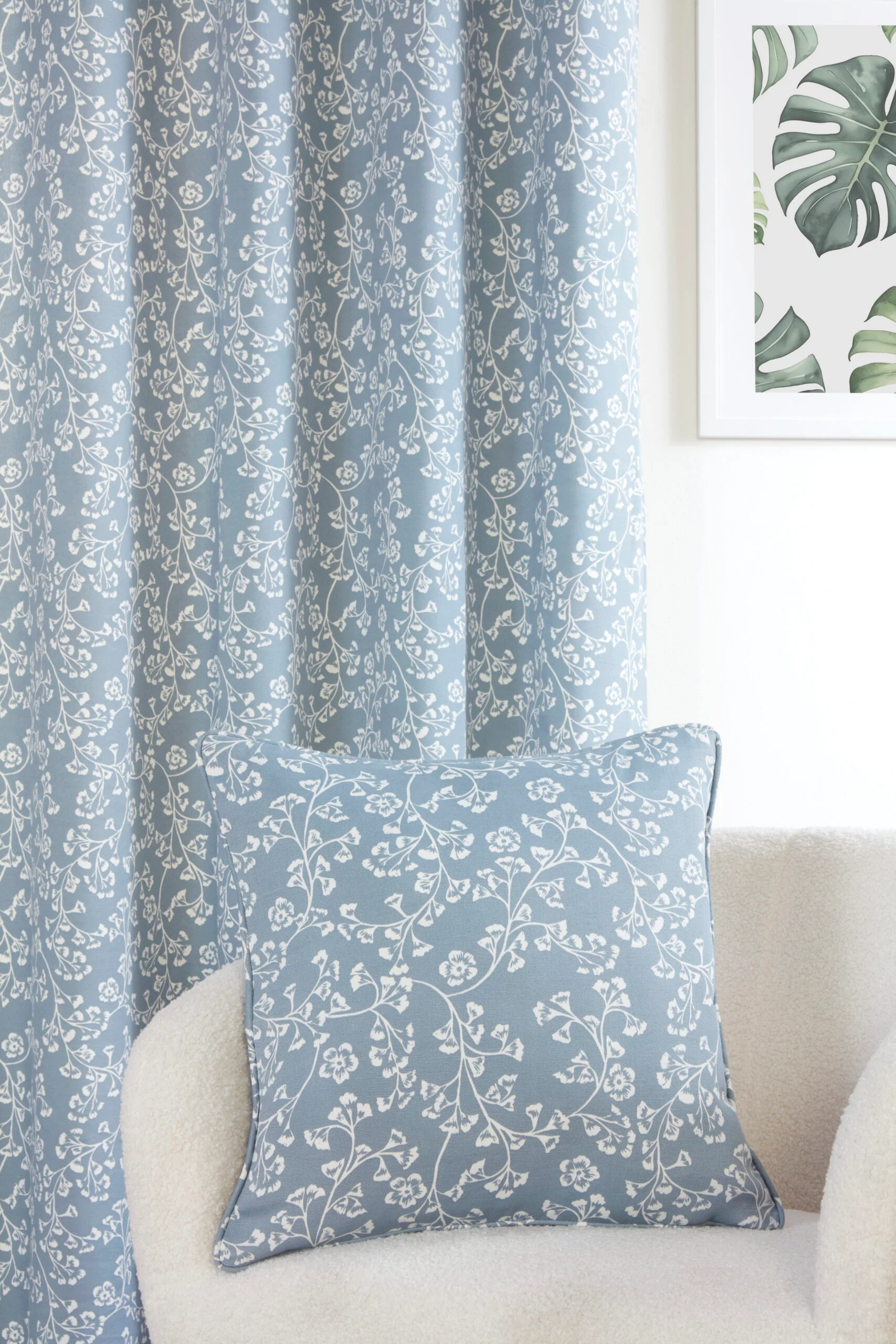 SADE BLUE POLYESTER FILLED CUSHION