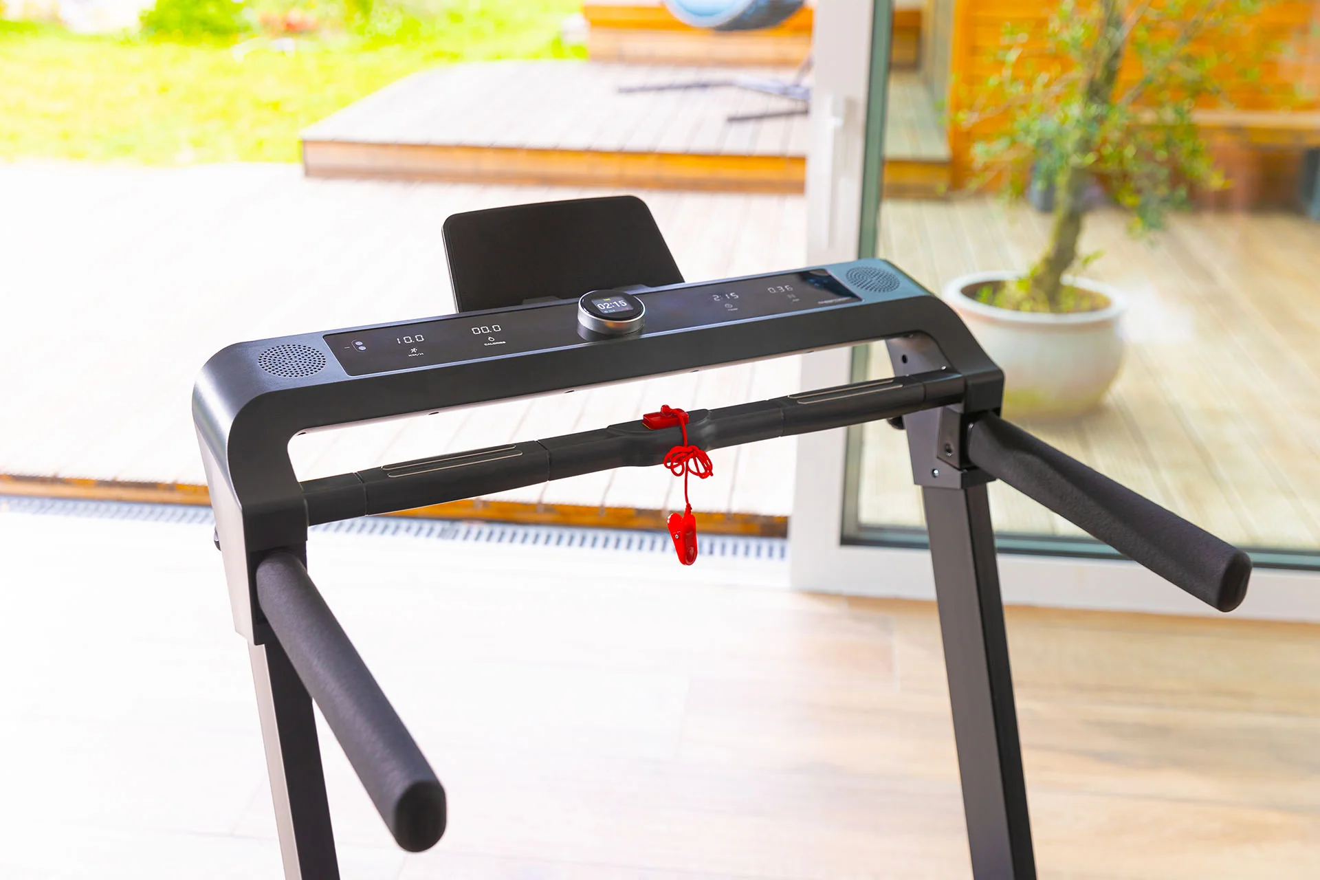 TopSports Treadmil TM 2400S With Gesture Control And Setup Mat - Image 7