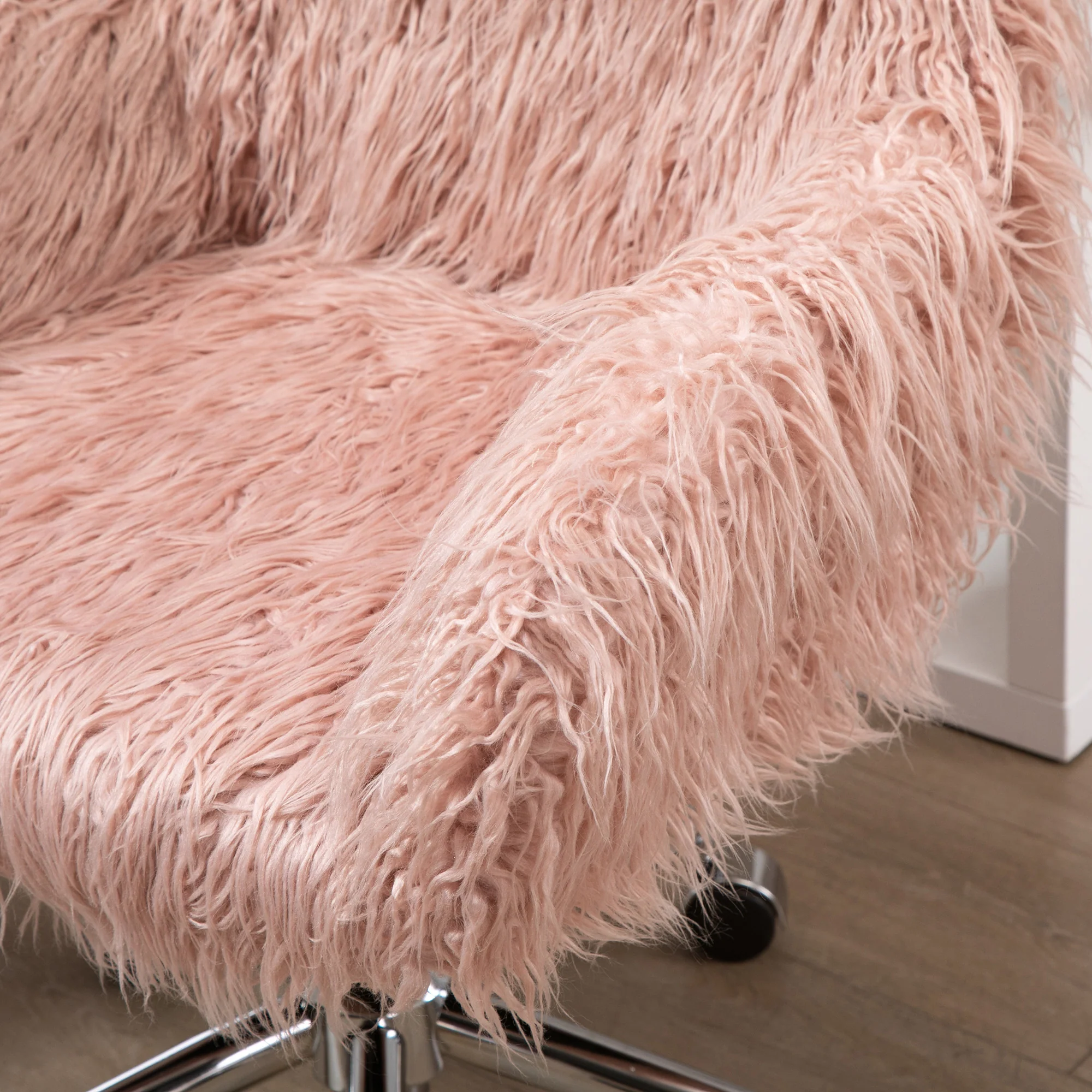 Vinsetto Faux Fur Home Office Chair, Vanity Chair W/ Adjustable Height, Pink - Image 9