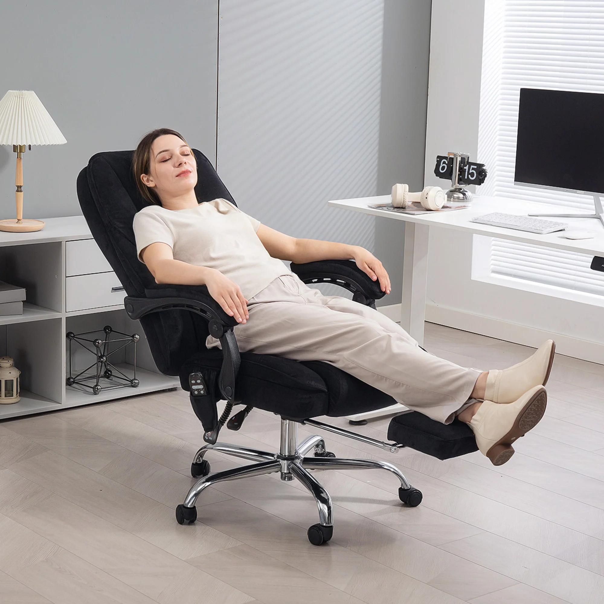 Vinsetto Massage Office Chair, Heated Reclining Desk Chair - Image 2