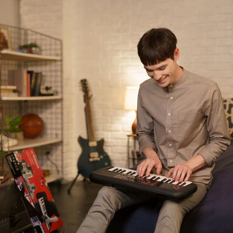 Yamaha PSS-A50 Touch Sensitive Portable Keyboard - Image 6
