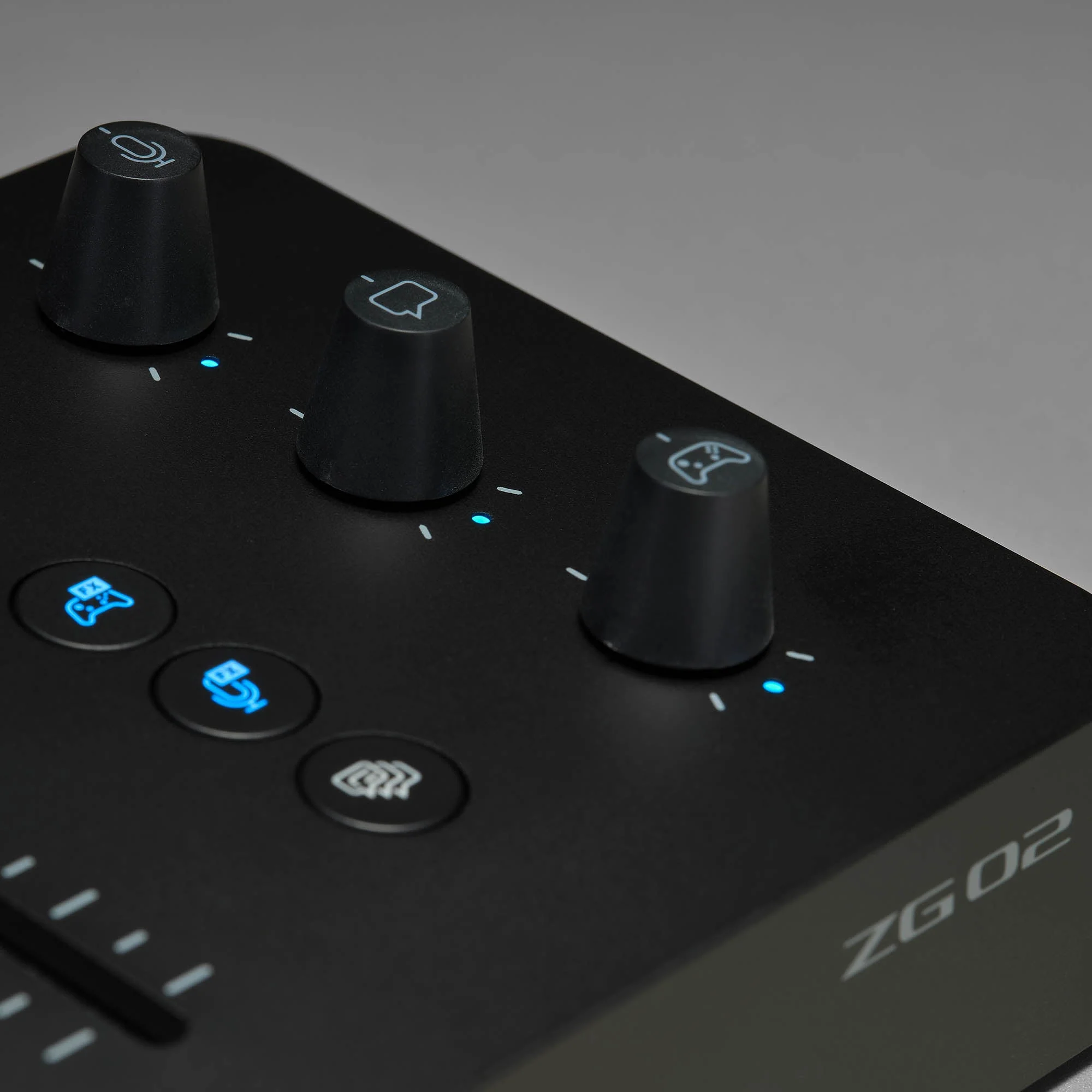 Yamaha ZG02 Gaming Mixer for Voice Chat and Game Stream - Image 4