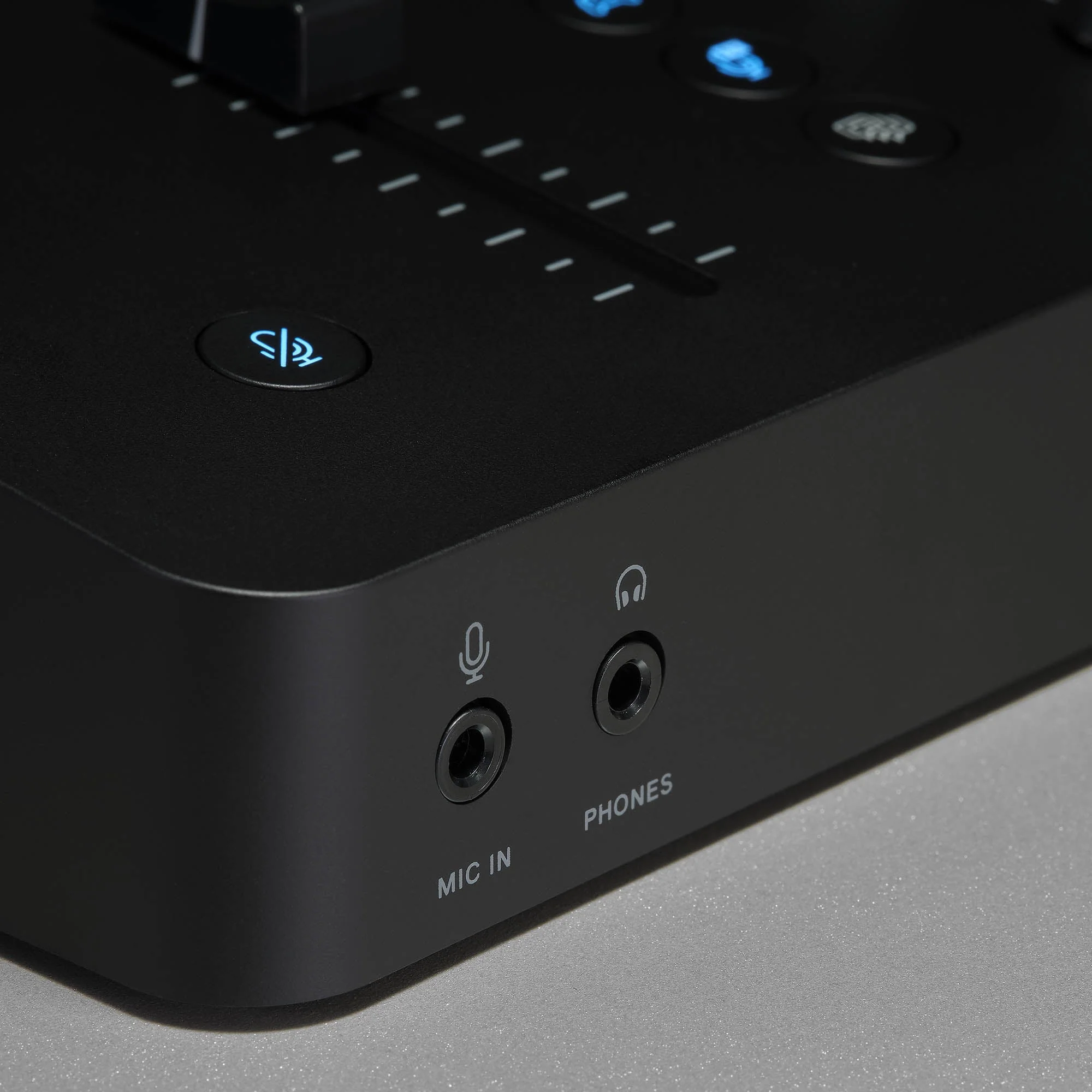 Yamaha ZG02 Gaming Mixer for Voice Chat and Game Stream - Image 5